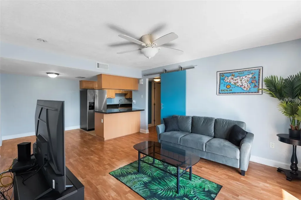 3711 W Iowa Avenue Tampa FL 33611