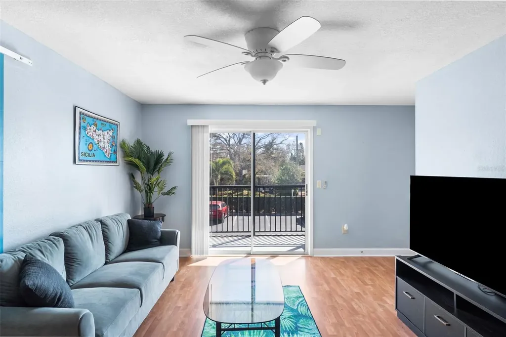 3711 W Iowa Avenue Tampa FL 33611
