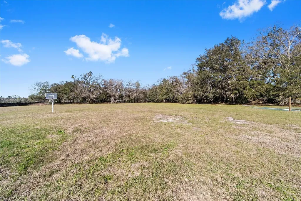 20536 NW 20th Terrace Brooker FL 32622