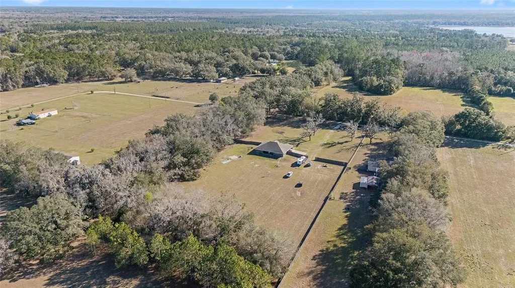 20536 NW 20th Terrace Brooker FL 32622