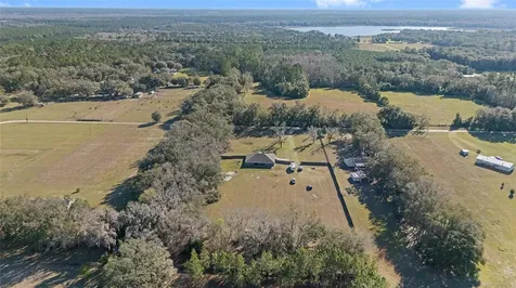 20536 NW 20th Terrace Brooker FL 32622