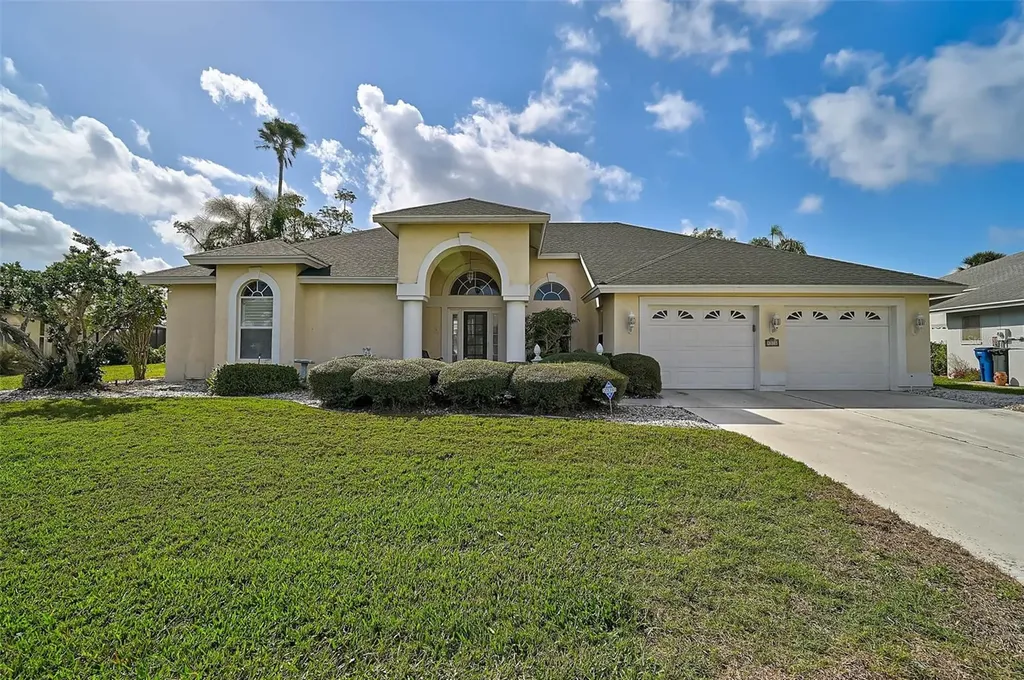 4306 Presidential Avenue Circle E Bradenton FL 34203