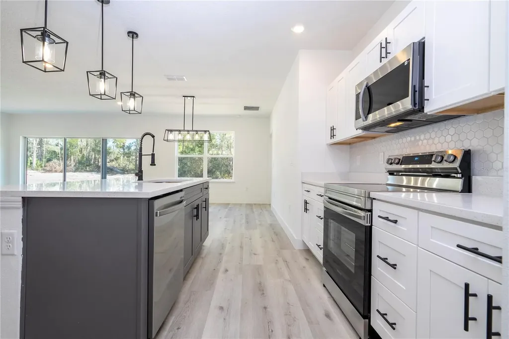 41975 Aspen Street Eustis FL 32736