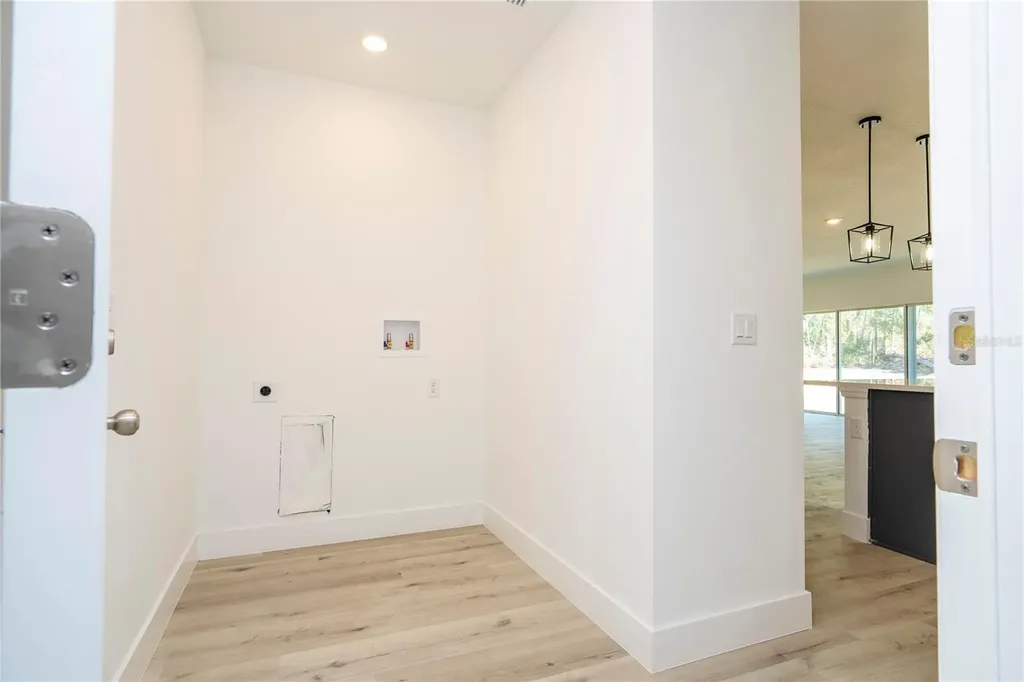 41975 Aspen Street Eustis FL 32736