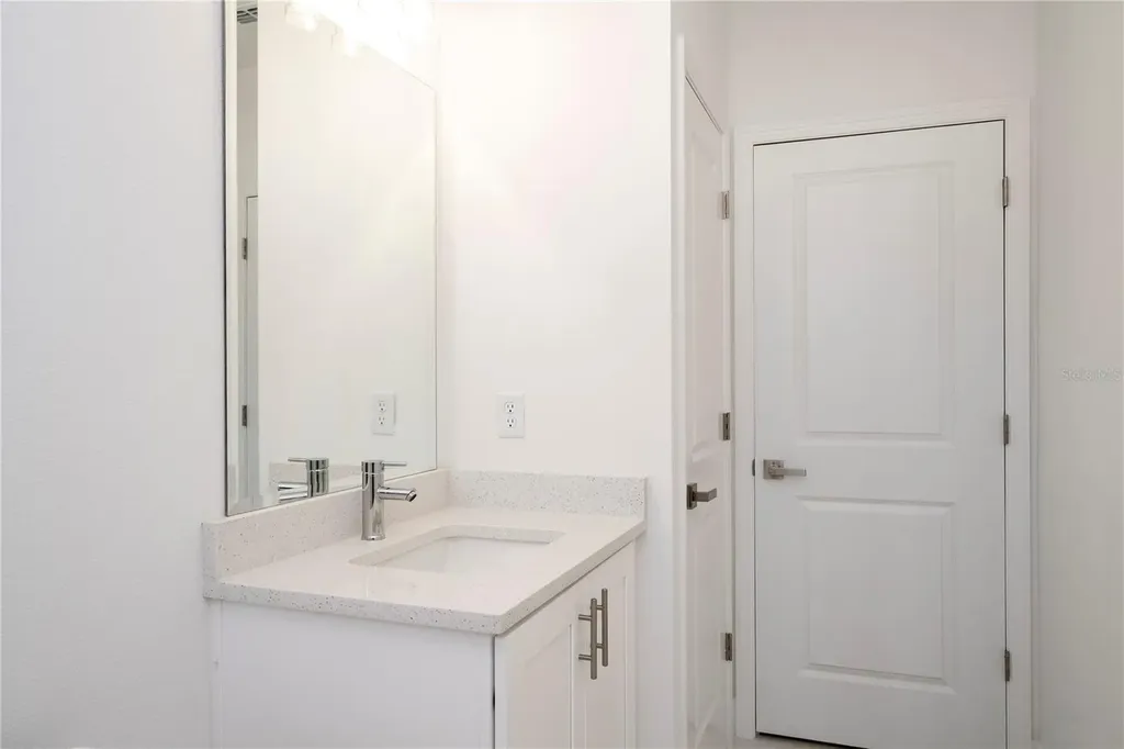 41975 Aspen Street Eustis FL 32736