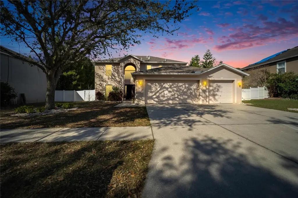 2108 Valrico Heights Boulevard Valrico FL 33594
