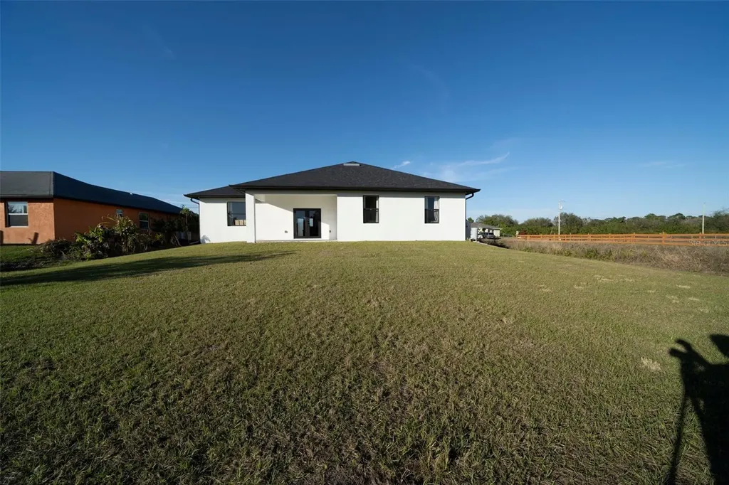 2915 5th Street SW Lehigh Acres FL 33976