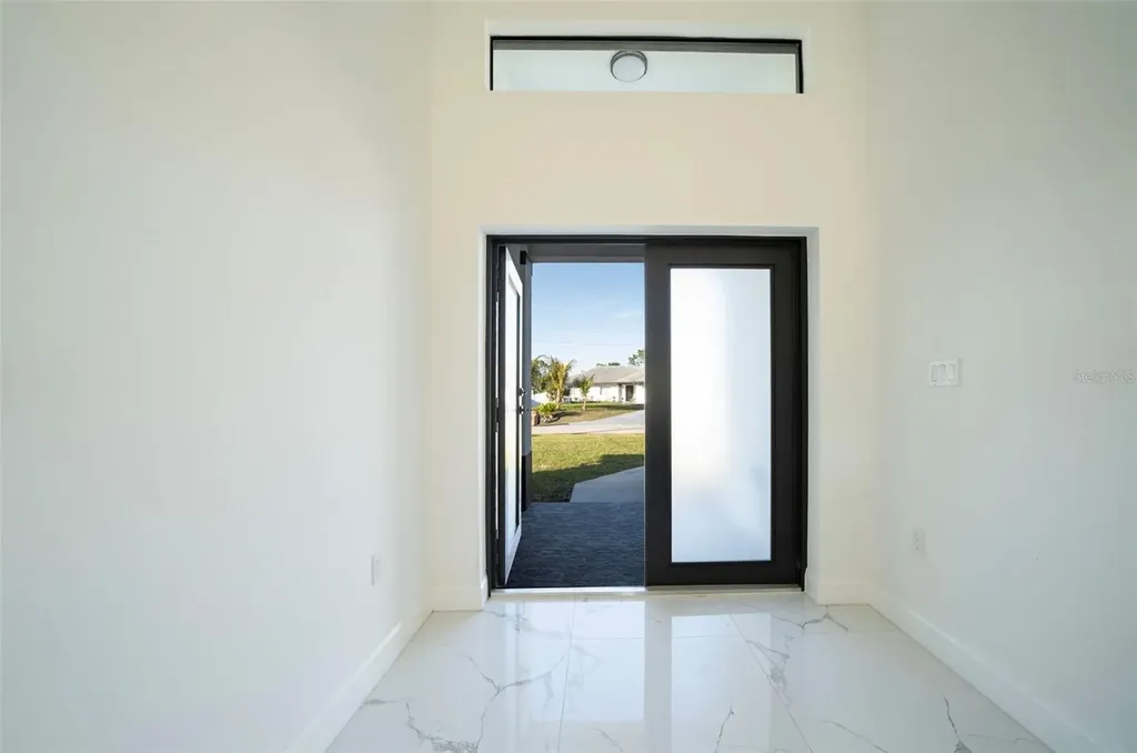 2915 5th Street SW Lehigh Acres FL 33976