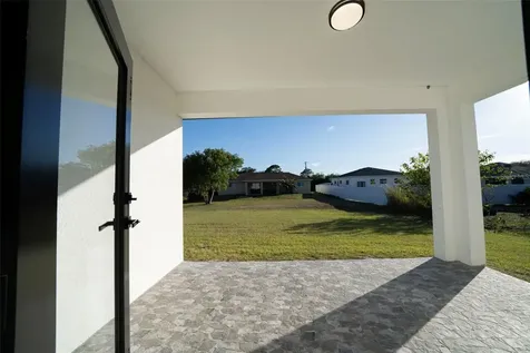 2915 5th Street SW Lehigh Acres FL 33976
