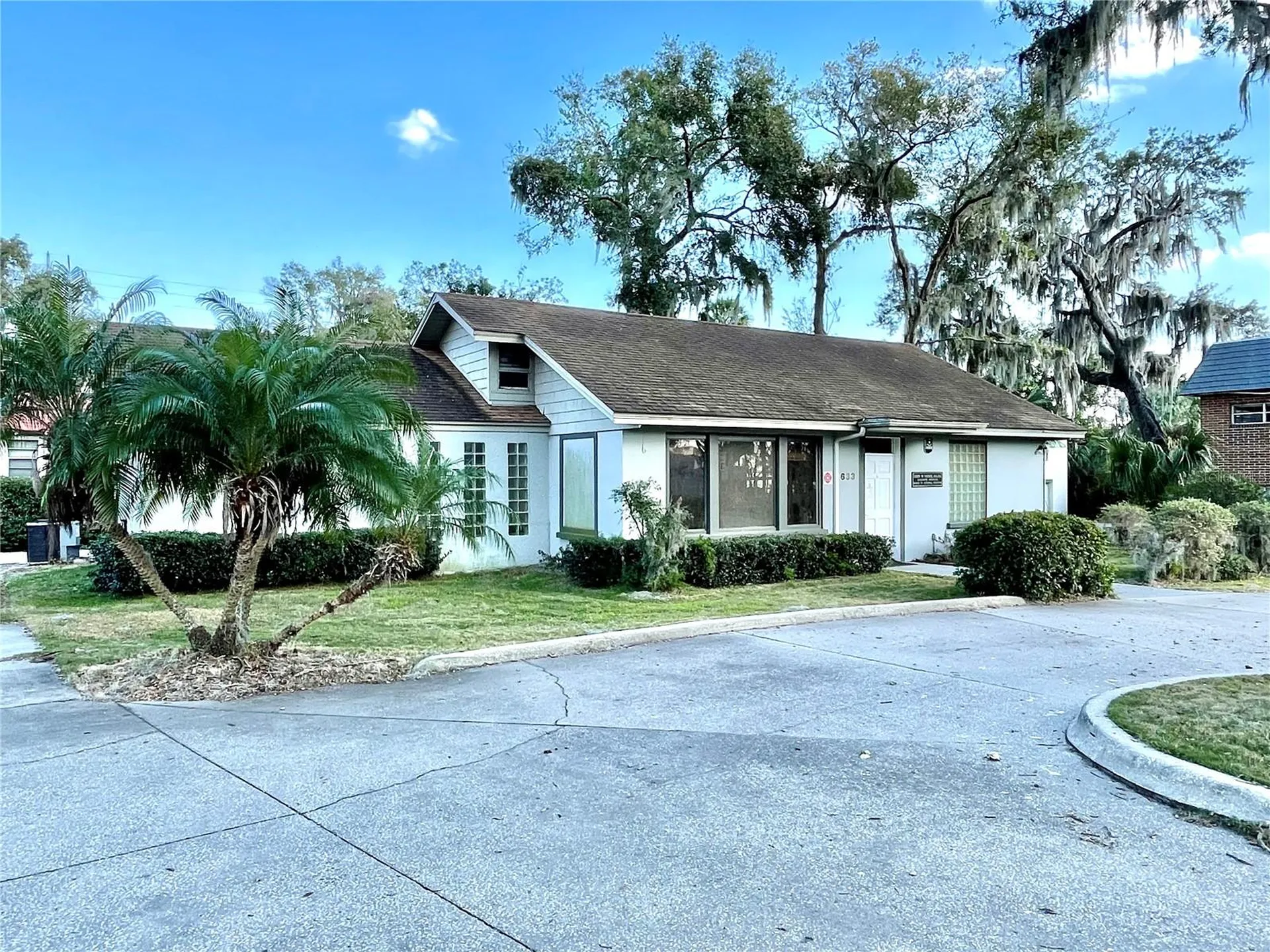 633 N Bay Street Eustis FL 32726