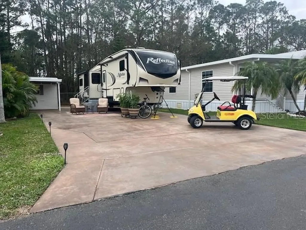 447 Pine Loop Frostproof FL 33843