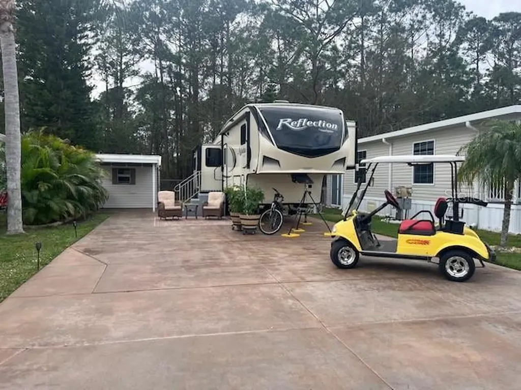 447 Pine Loop Frostproof FL 33843