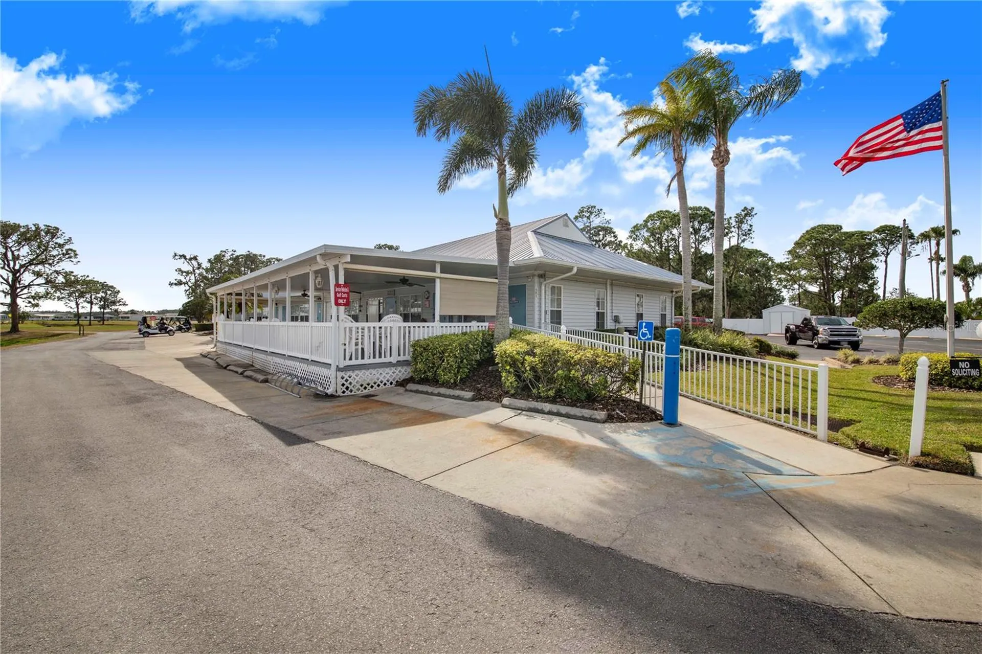 447 Pine Loop Frostproof FL 33843