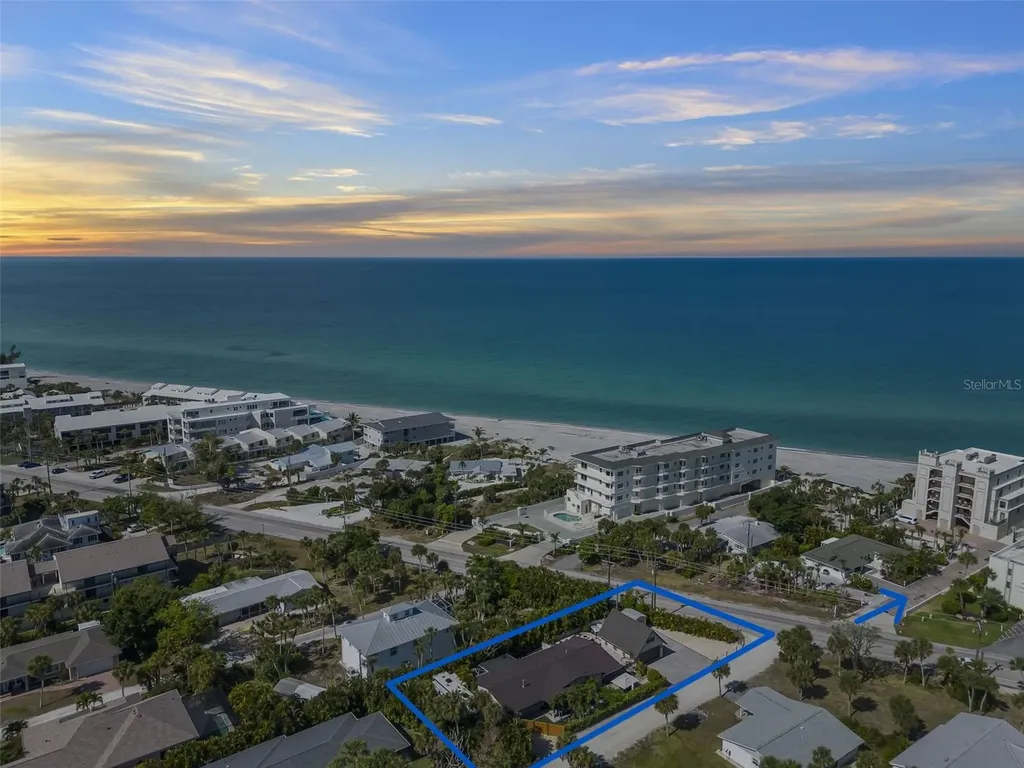 2795 N Beach Road Englewood FL 34223