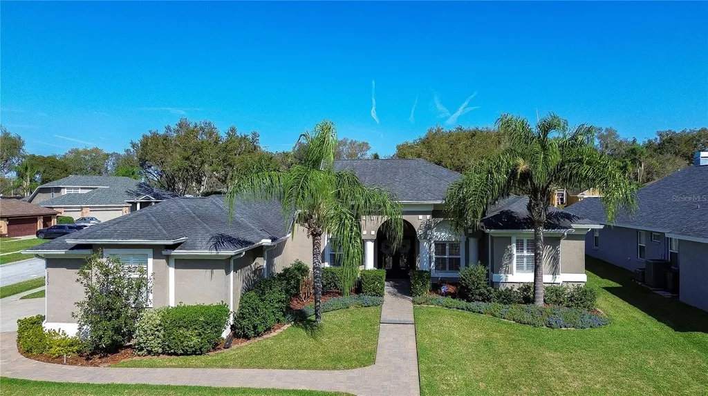 2902 Winding Trail Drive Valrico FL 33596