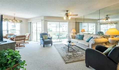 831 Audubon Drive Bradenton FL 34209