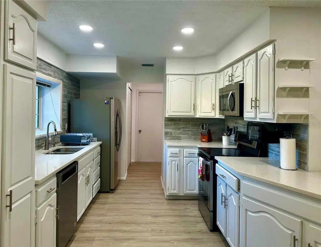 5144 Pine Tree Lane Wesley Chapel FL 33543