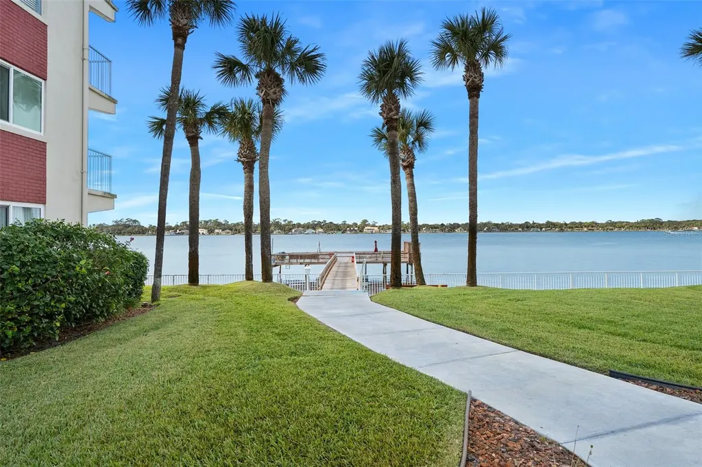 2711 N Halifax Avenue Daytona Beach FL 32118