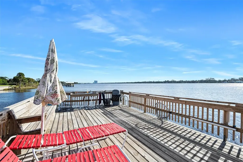 2711 N Halifax Avenue Daytona Beach FL 32118