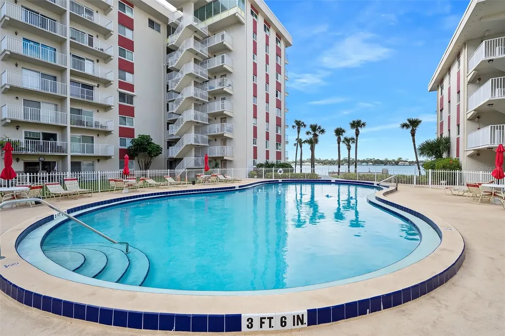 2711 N Halifax Avenue Daytona Beach FL 32118