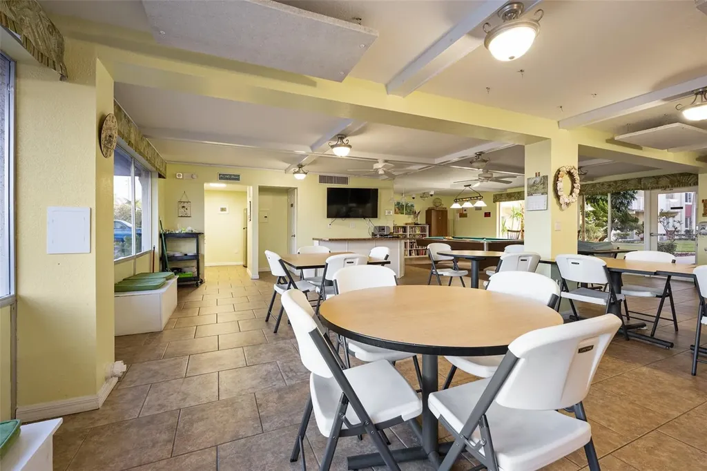 2711 N Halifax Avenue Daytona Beach FL 32118