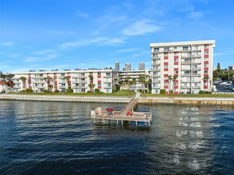 2711 N Halifax Avenue Daytona Beach FL 32118