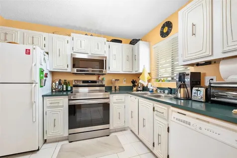 2711 N Halifax Avenue Daytona Beach FL 32118