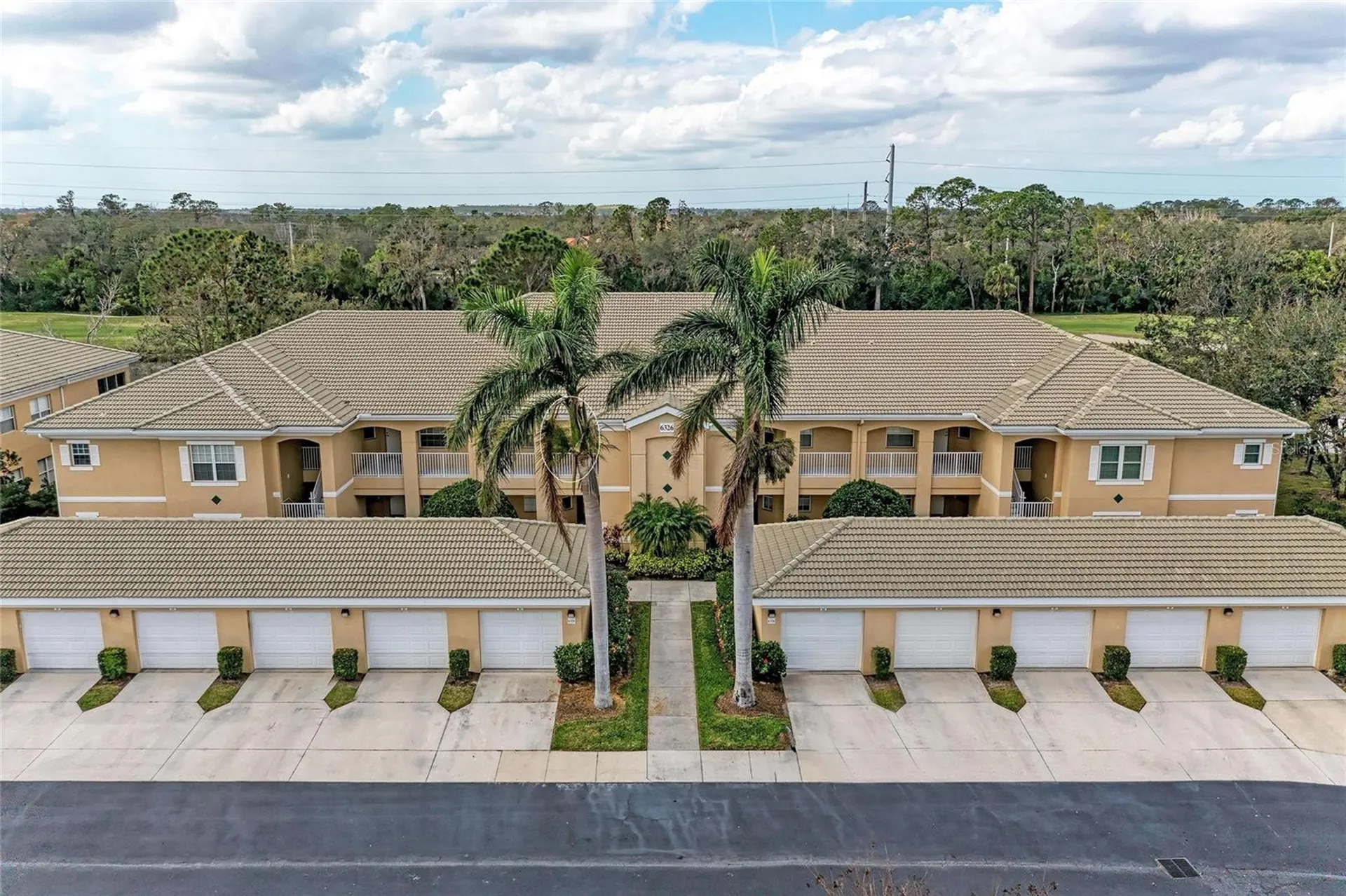 6326 Grand Oak Circle Bradenton FL 34203