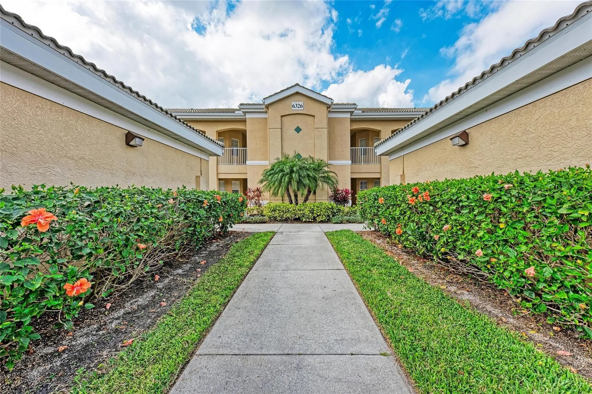 6326 Grand Oak Circle Bradenton FL 34203