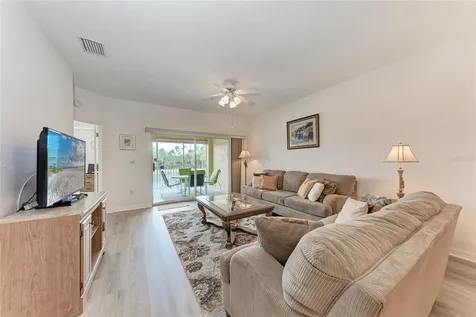 6326 Grand Oak Circle Bradenton FL 34203