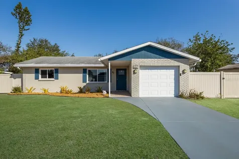 3207 33rd Street Court W Bradenton FL 34205