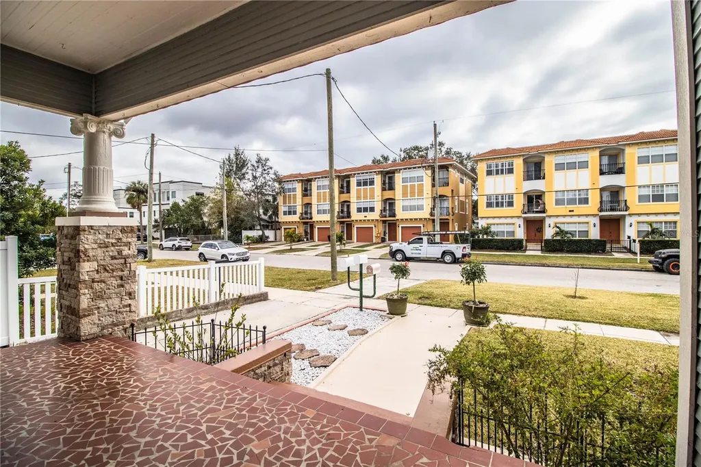 1919 W North A Street Tampa FL 33606