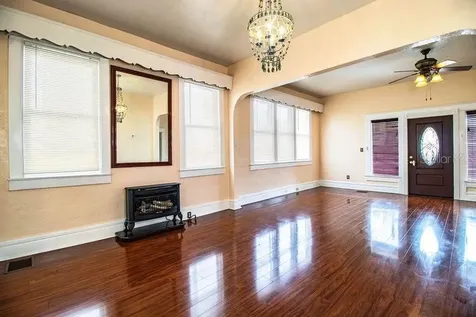 1919 W North A Street Tampa FL 33606