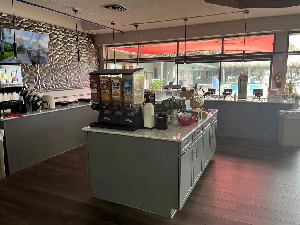 7150 N Tamiami Trail Sarasota FL 34243