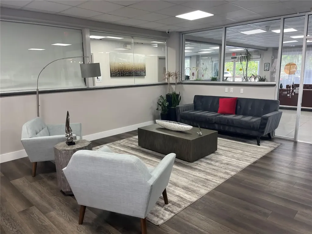 7150 N Tamiami Trail Sarasota FL 34243