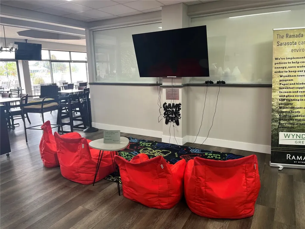 7150 N Tamiami Trail Sarasota FL 34243