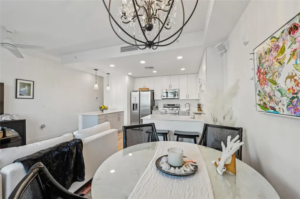 1703 N Tamiami Trail Sarasota FL 34234