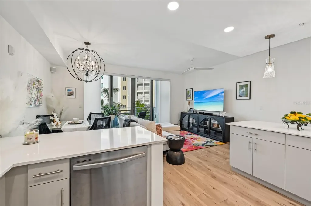 1703 N Tamiami Trail Sarasota FL 34234