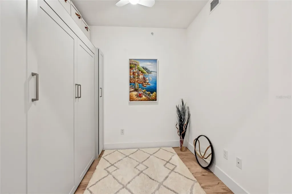 1703 N Tamiami Trail Sarasota FL 34234