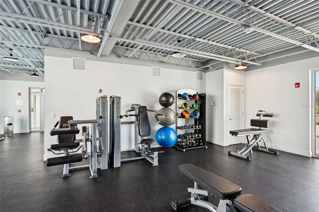 1703 N Tamiami Trail Sarasota FL 34234