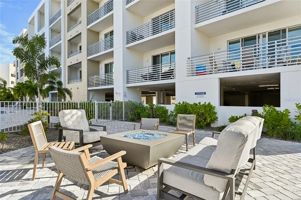 1703 N Tamiami Trail Sarasota FL 34234