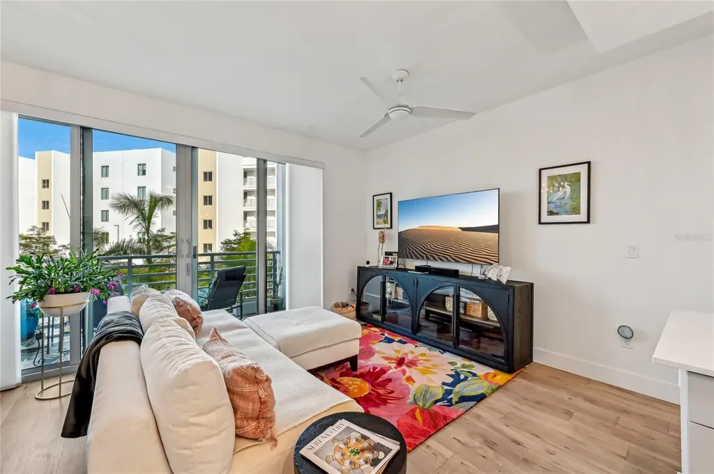 1703 N Tamiami Trail Sarasota FL 34234