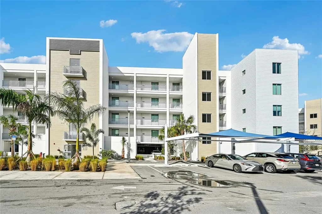 1703 N Tamiami Trail Sarasota FL 34234