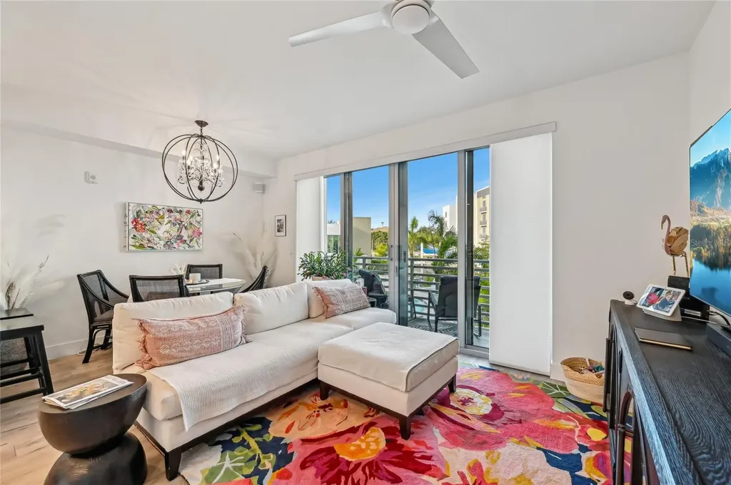 1703 N Tamiami Trail Sarasota FL 34234