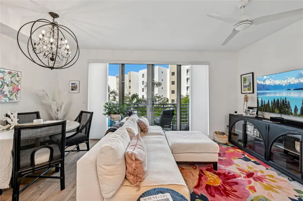 1703 N Tamiami Trail Sarasota FL 34234