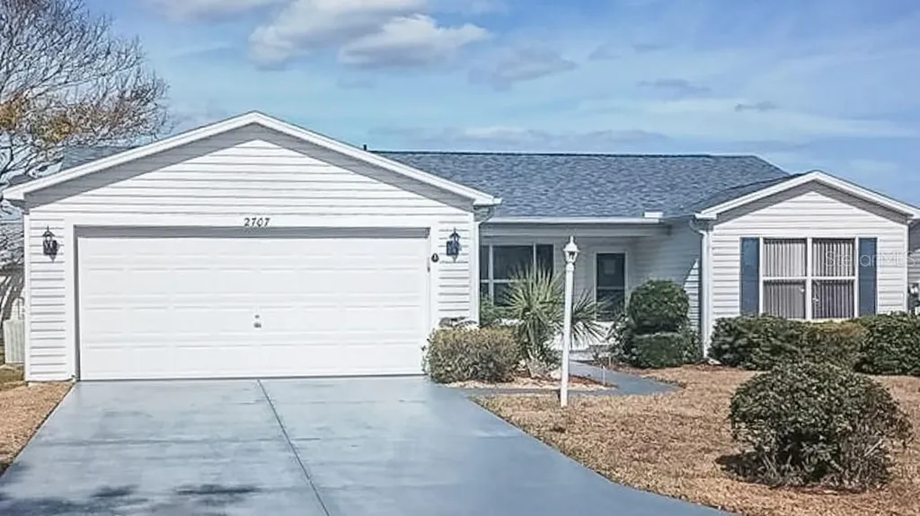 2707 Privada Drive The Villages FL 32162