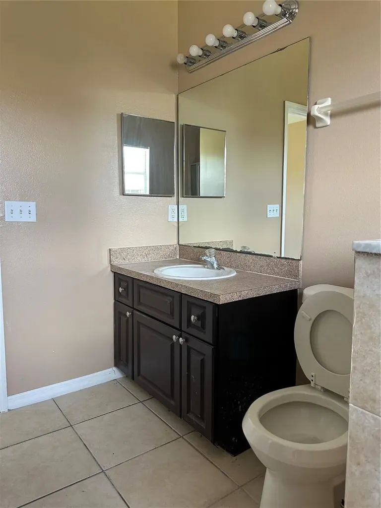 975 Gascony Court Kissimmee FL 34759