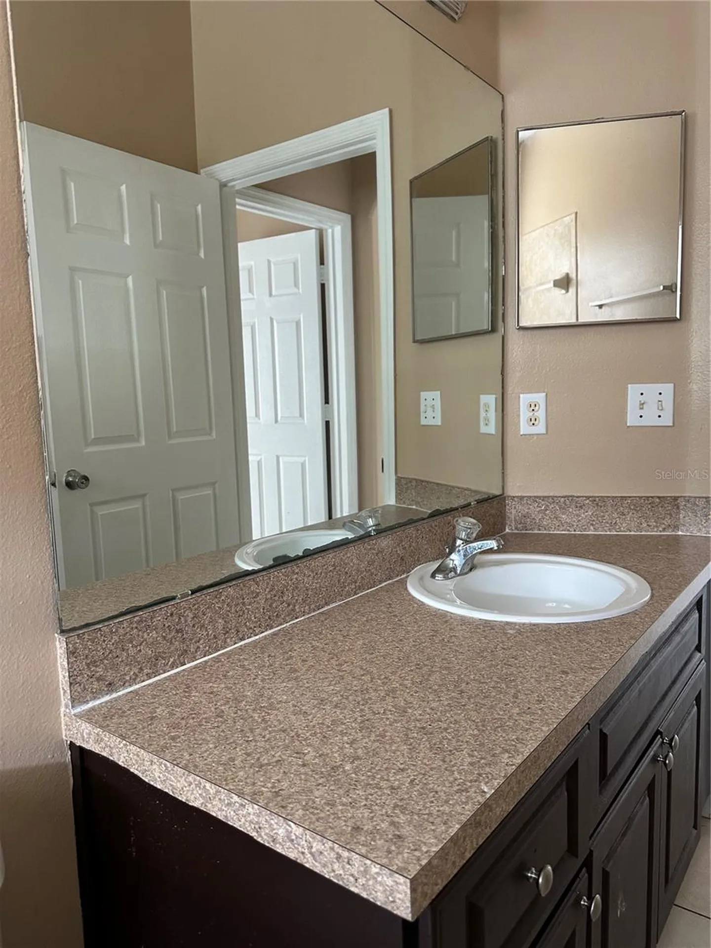 975 Gascony Court Kissimmee FL 34759