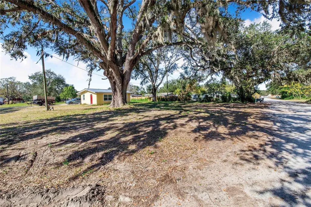 Fouse Avenue Dundee FL 33838