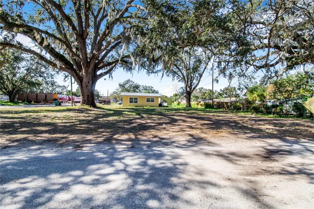 Fouse Avenue Dundee FL 33838
